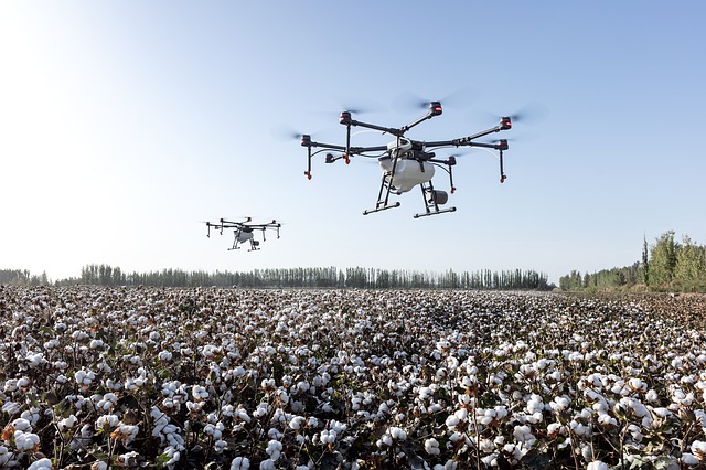 Agricultură modernă cu ajutorul dronelor industriale