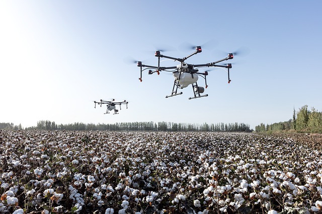 Agricultură modernă cu ajutorul dronelor industriale